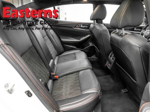 Used 2023 Nissan Maxima SR w/ Sport Mat Group FWD image 26