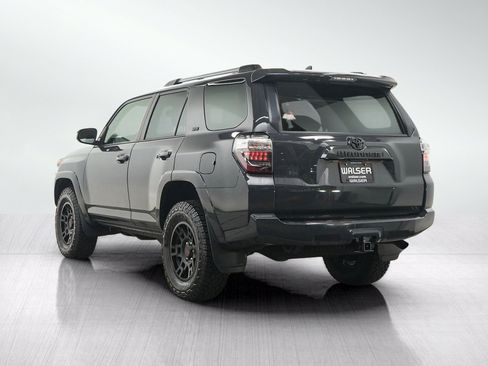 Used 2024 Toyota 4Runner SR5 AWD/4WD image 3