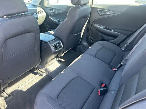 Used 2023 Chevrolet Malibu LT FWD image 31
