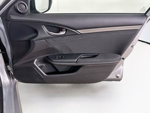 Used 2019 Honda Civic EX image 31