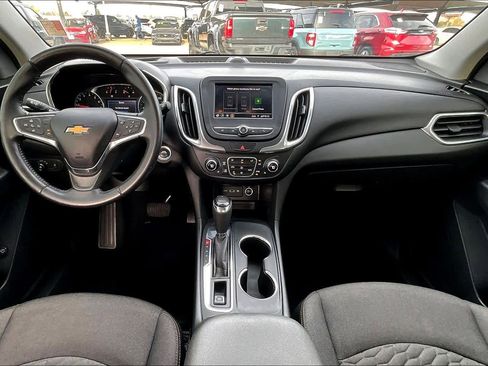 Used 2020 Chevrolet Equinox LT w/ Driver Convenience Package image 13