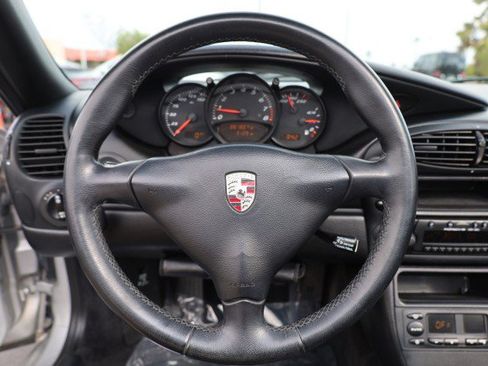 Used 2002 Porsche Boxster RWD image 24