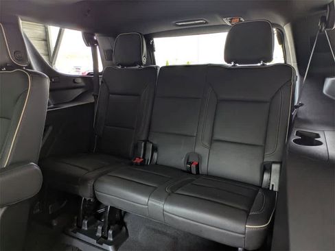 Used 2023 Chevrolet Tahoe Premier image 17