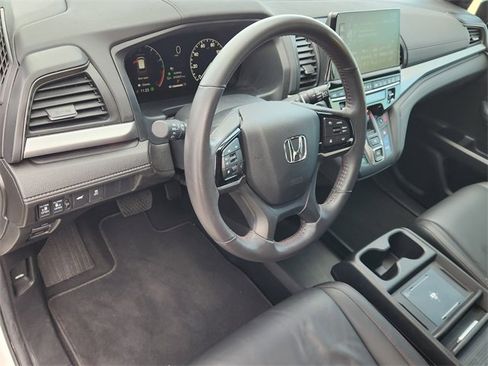 Certified 2025 Honda Odyssey Sport-L image 2