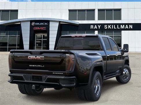 New 2026 GMC Sierra 3500 Denali Ultimate image 4