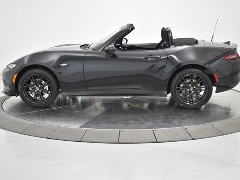 New 2026 MAZDA MX-5 Miata Club w/ Weather Package RWD image 17