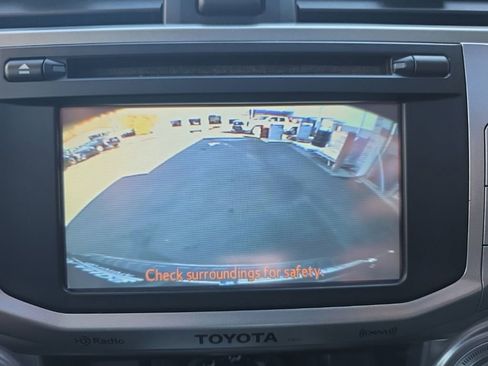 Used 2012 Toyota 4Runner SR5 image 32