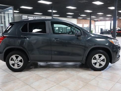 Used 2018 Chevrolet Trax LT AWD/4WD image 7
