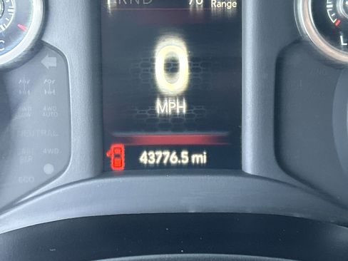 Used 2023 RAM 2500 Big Horn w/ Level 1 Equipment Group image 13