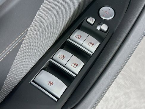 New 2026 BMW 840i Convertible w/ Comfort Seating Package image 18