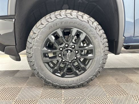New 2026 Chevrolet Silverado 3500 LT w/ Trail Boss Package AWD/4WD image 11
