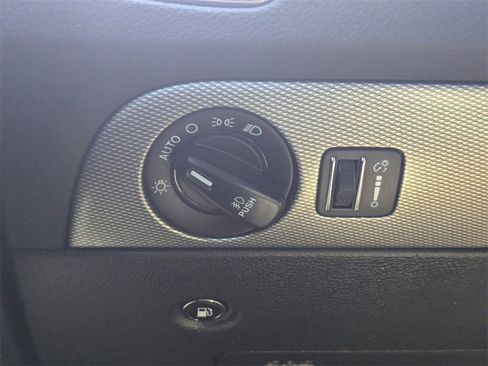 Used 2018 Dodge Durango GT image 26