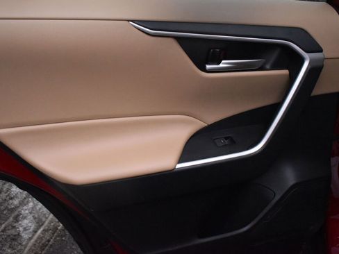 Certified 2025 Toyota RAV4 XLE Premium image 19