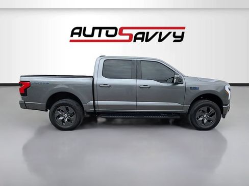 Used 2024 Ford F150 Lightning Platinum AWD/4WD image 8