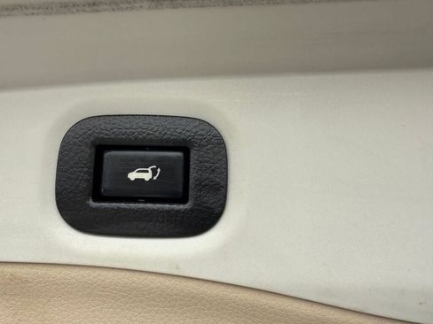 Used 2014 Nissan Rogue SL image 32