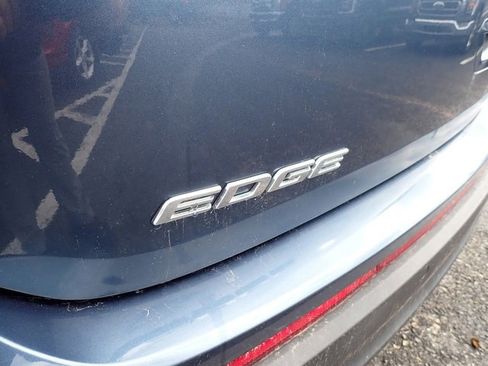 Used 2018 Ford Edge Titanium image 6