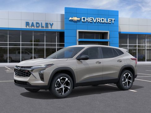 New 2026 Chevrolet Trax RS w/ Sunroof Package image 2