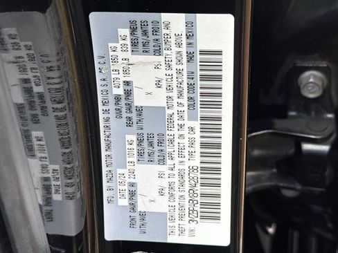 Used 2024 MAZDA MAZDA3 s FWD image 27