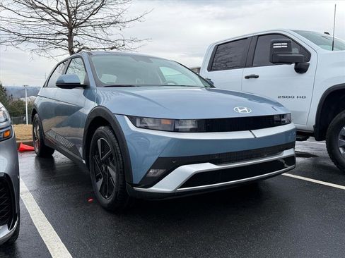 New 2026 Hyundai Ioniq 5 SE image 1