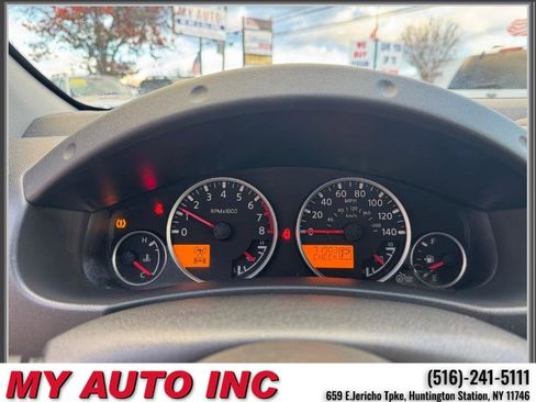 Used 2012 Nissan Pathfinder LE image 21