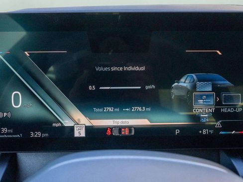 Used 2025 BMW 530i w/ M Sport Package RWD image 40