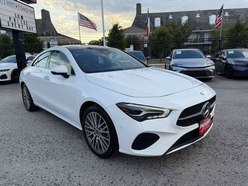 Used 2025 Mercedes-Benz CLA 250 image 3