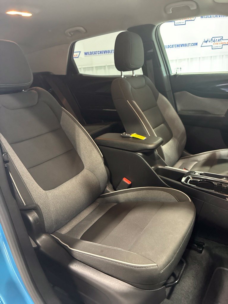 Used 2025 Chevrolet TrailBlazer LT AWD/4WD image 37