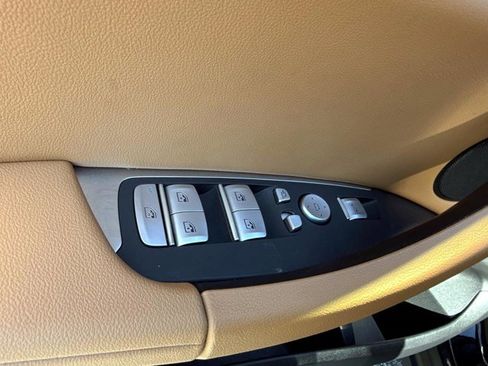 Used 2025 BMW X4 xDrive30i image 19