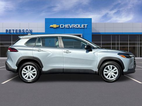 Used 2026 Toyota Corolla Cross L AWD/4WD image 3