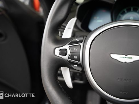 Used 2021 Aston Martin V8 Vantage Roadster image 26