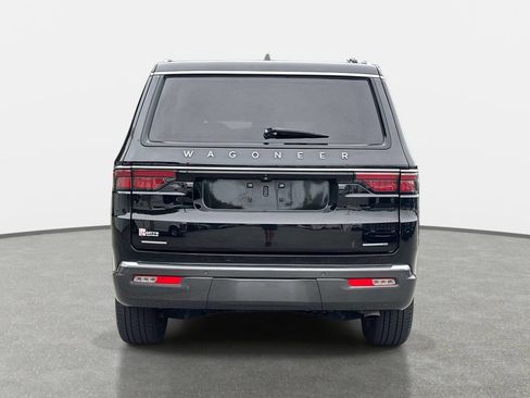 Used 2022 Jeep Wagoneer Series III w/ Convenience Group I AWD/4WD image 5