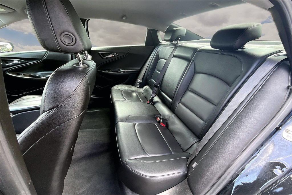 Used 2024 Chevrolet Malibu LT FWD image 22