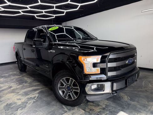 Used 2016 Ford F150 XLT w/ Equipment Group 302A Luxury AWD/4WD image 4