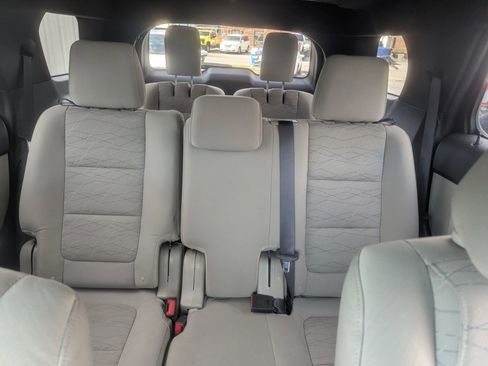 Used 2014 Ford Explorer 4WD image 4