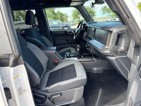 Used 2025 Ford Bronco Big Bend image 26
