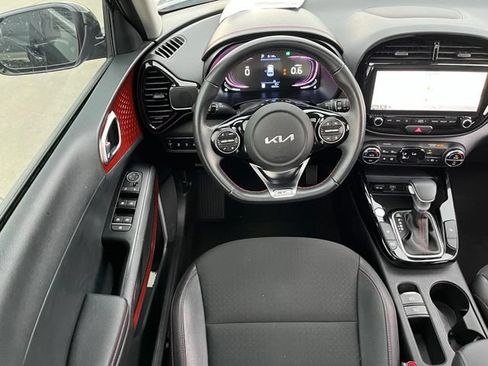 Used 2024 Kia Soul GT-Line w/ Option Group 020 FWD image 12