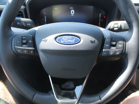 New 2025 Ford Maverick XLT w/ XLT Luxury Package FWD image 28