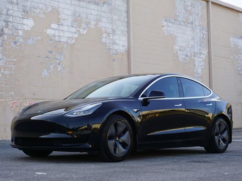 Used 2018 Tesla Model 3 Long Range image 1