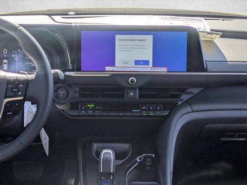 New 2025 Toyota Crown Signia image 11