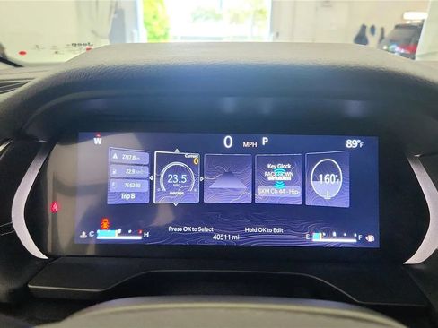 Used 2022 Jeep Grand Cherokee L Laredo w/ Luxury Tech Group I AWD/4WD image 15