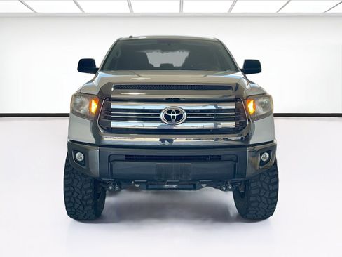 Used 2016 Toyota Tundra SR5 AWD/4WD image 2