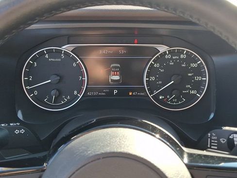 Used 2023 Nissan Rogue SV w/ SV Premium B Package image 20