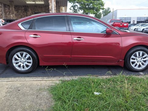 Used 2017 Nissan Altima 2.5 S w/ Power Driver Seat Package FWD image 8