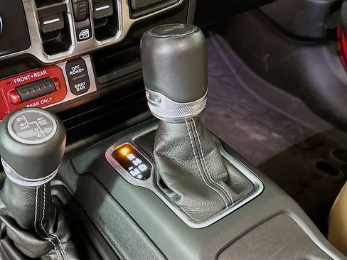 Used 2022 Jeep Wrangler Unlimited Rubicon w/ Steel Bumper Group image 20