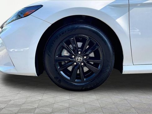 Used 2025 Toyota Camry LE FWD image 23