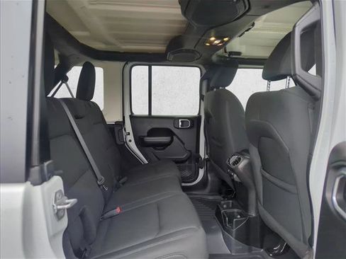 Used 2019 Jeep Wrangler Unlimited Sport S AWD/4WD image 19