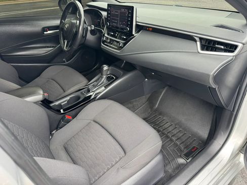 Used 2020 Toyota Corolla SE image 23