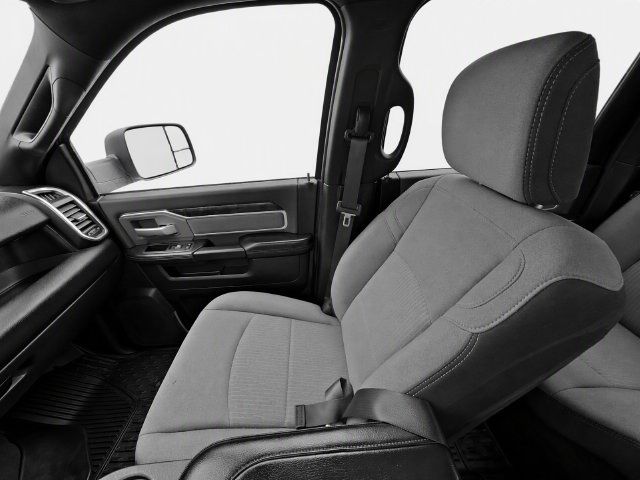 Used 2022 RAM 2500 Big Horn AWD/4WD image 18
