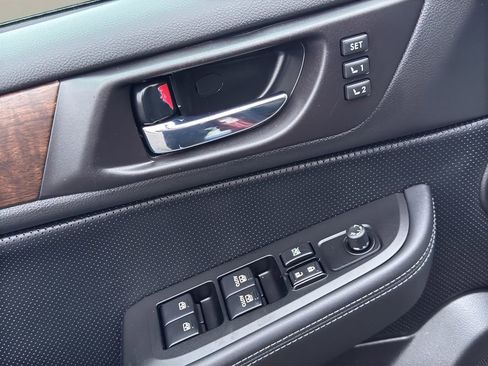 Used 2016 Subaru Outback 2.5i Limited image 13