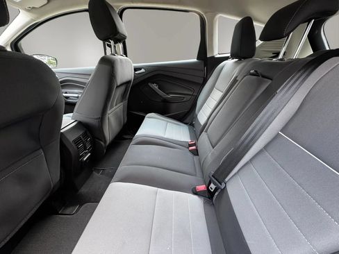 Used 2015 Ford C-MAX SE w/ Equipment Group 203A FWD image 13